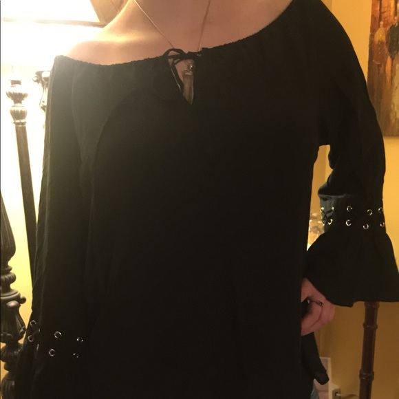 Top - Picture 4 of 4